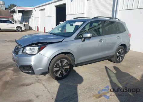 2017 Subaru Forester 2.5I Premium z USA, uszkodzony, nr VIN JF2SJAGC5HH579089